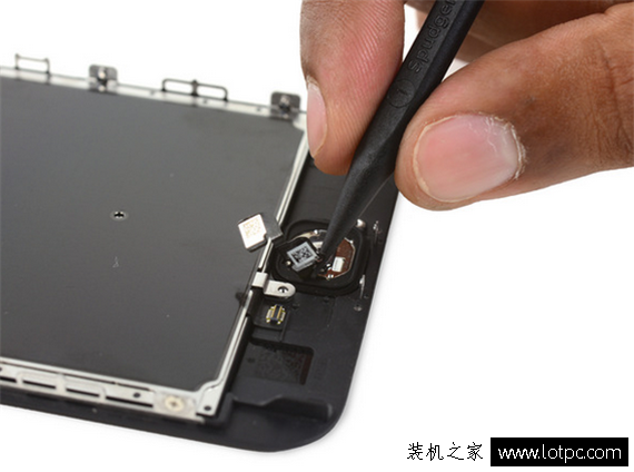 苹果iPhone 6s Plus手机更换Home键组件图解教程