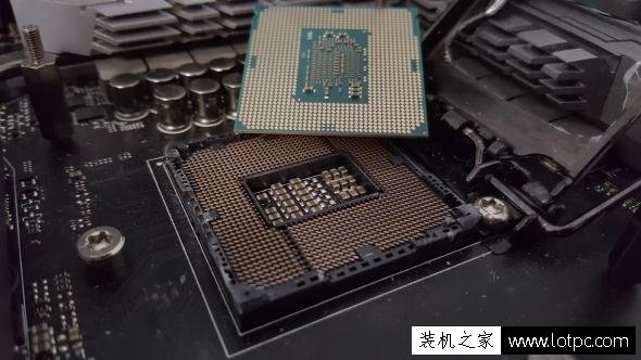 intel第八代处理器可以上200系列主板吗？”